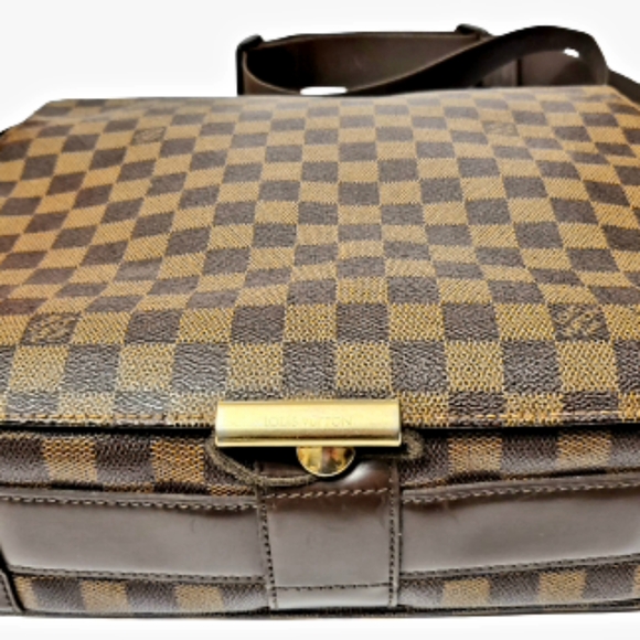 Louis Vuitton - Picture 14 of 16